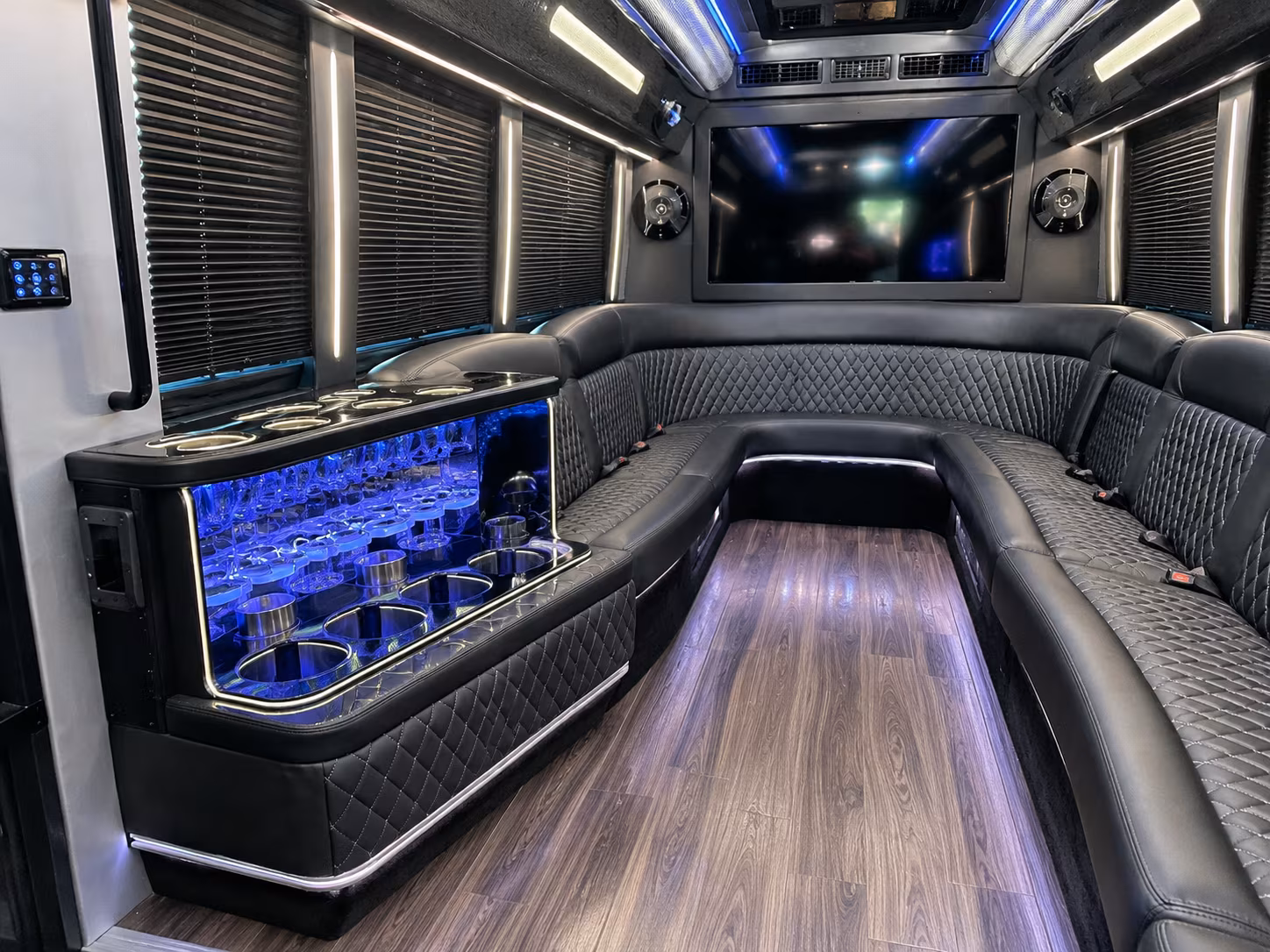 Baton Rouge Birthday, Sweet 16, & Quinceañera Party Bus Rentals