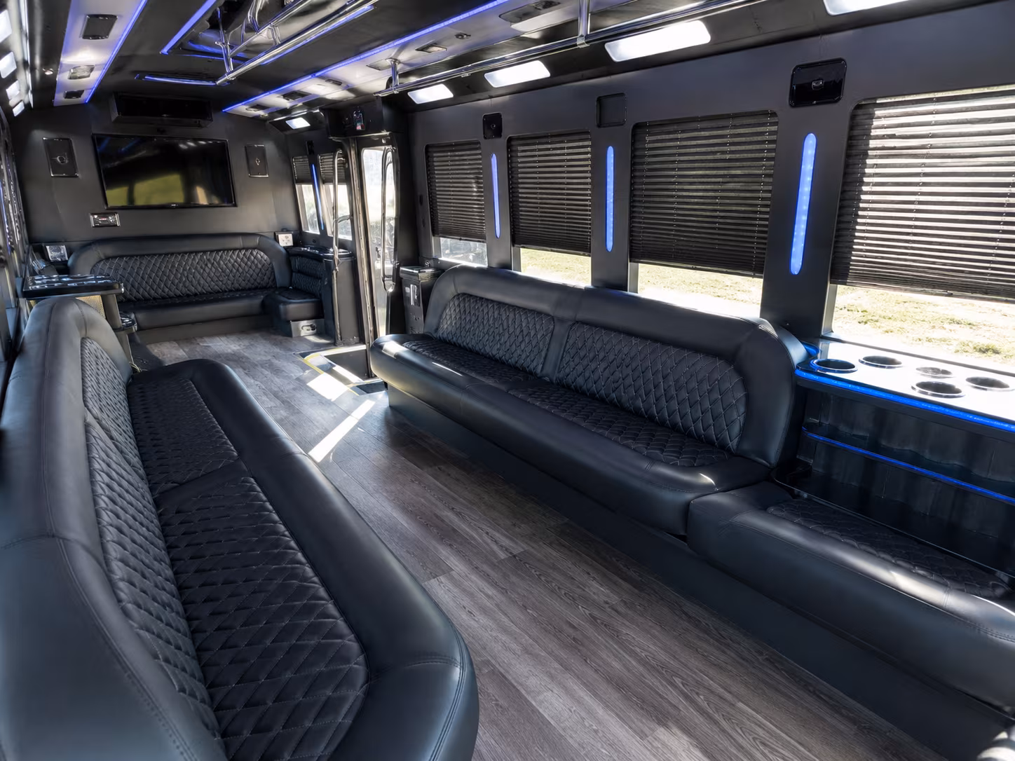 Gulfport Birthday, Sweet 16, & Quinceañera Party Bus Rentals