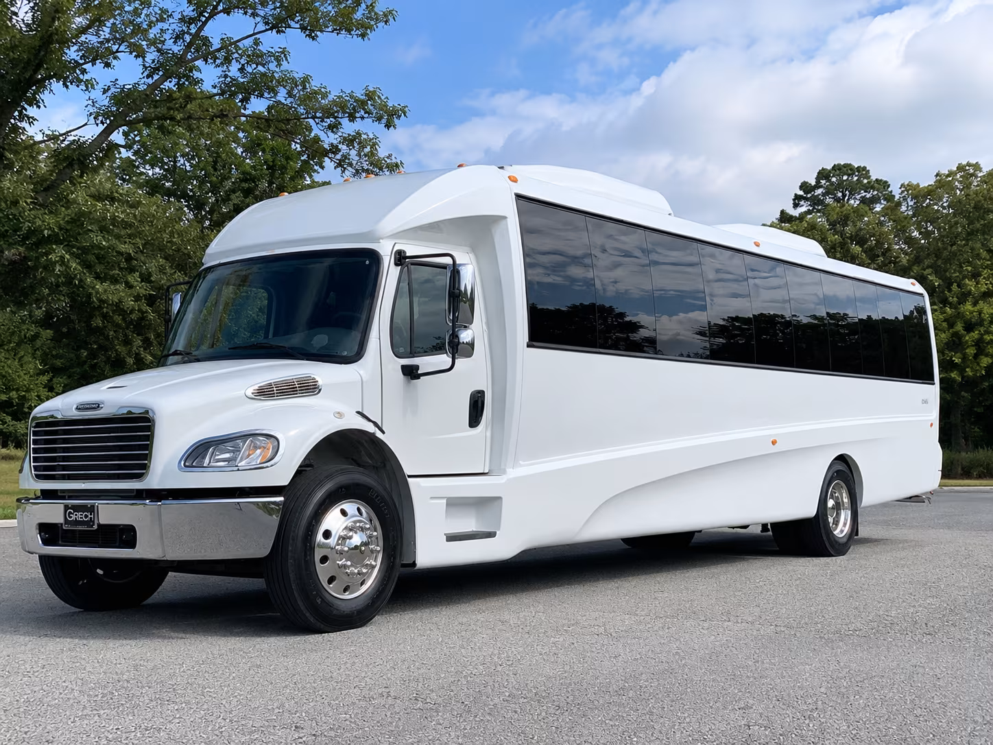 New Orleans Birthday, Sweet 16, & Quinceañera Transportation onboard seating